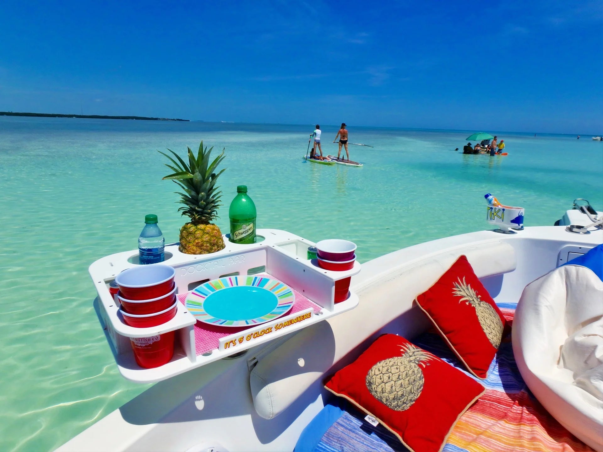 Choosing the Right Adjustable Pedestal Table for Your Boat Table - Docktail Bar