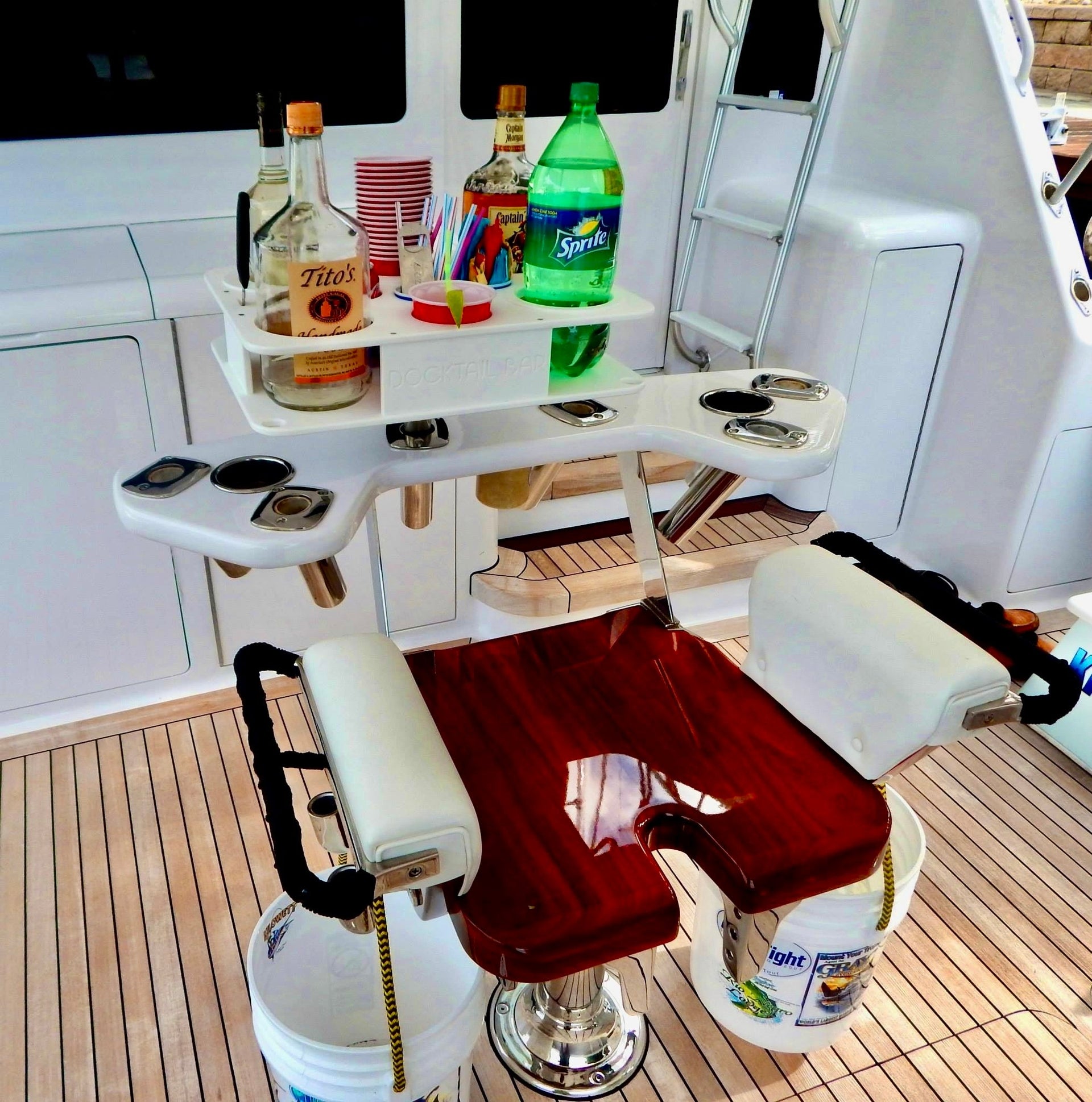 Complete Boat Setup Guide for Organized Drinks and Snacks