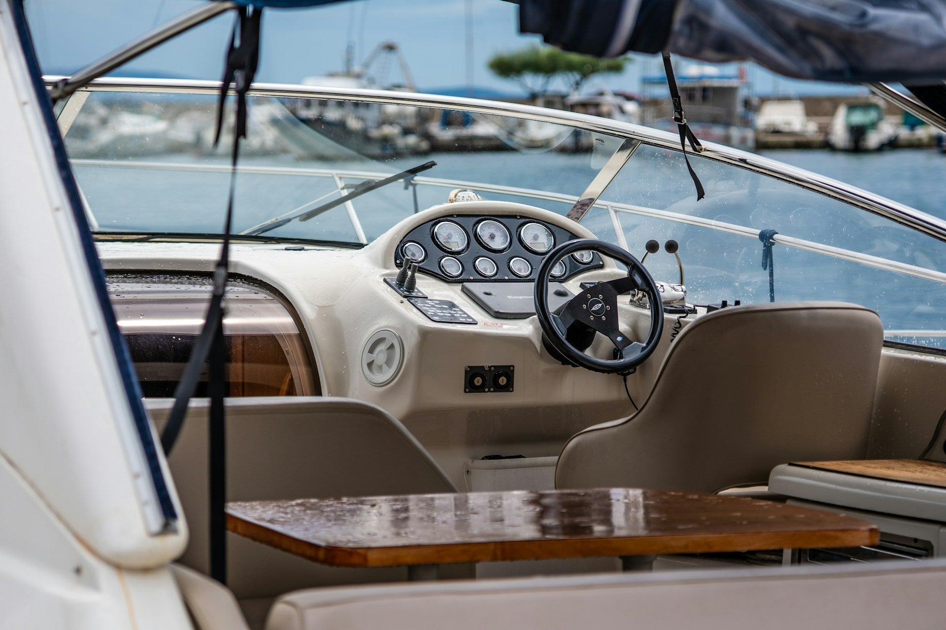 Boat Tables vs. Cup Holders: Find the Best Setup for Your Boat - Docktail Bar