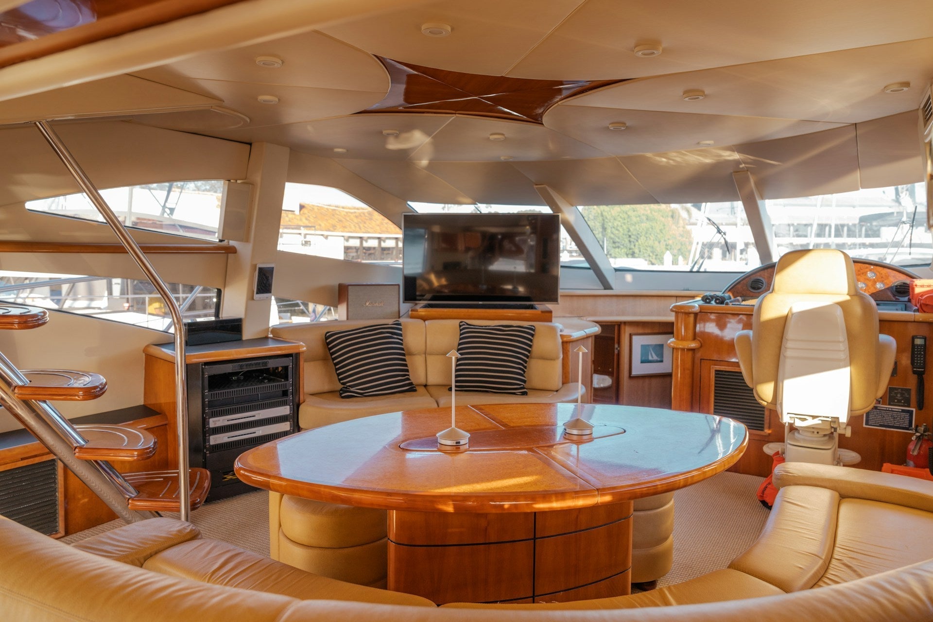 Custom Boat Table Tops That Actually Work for Entertaining - Docktail Bar